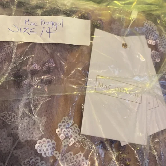 New women Sz 14 Beaded sophisticated gown - Picture 12 of 13